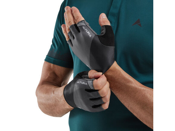 ALTURA Airstream Unisex Cycling Mitts Black click to zoom image