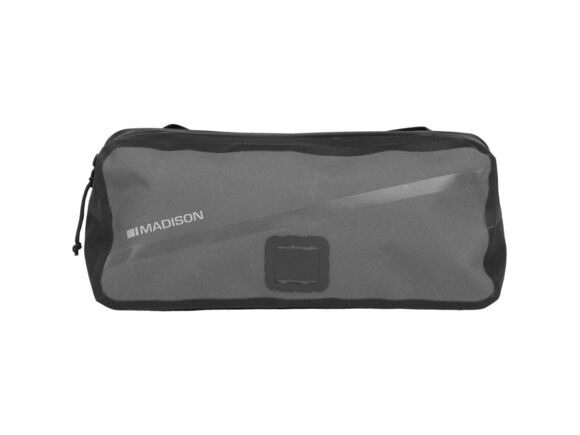 Madison BAG Roam Wproof 3L Handlebar Bag BK click to zoom image