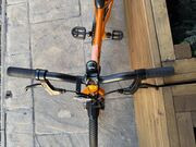 SECOND HAND Frog 47 Orange click to zoom image
