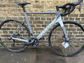 SECOND HAND Forme Flash Carbon 56cm 105