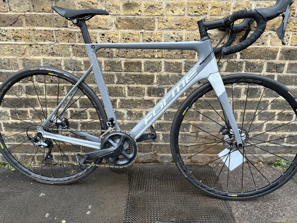 SECOND HAND Forme Flash Carbon 56cm 105 click to zoom image