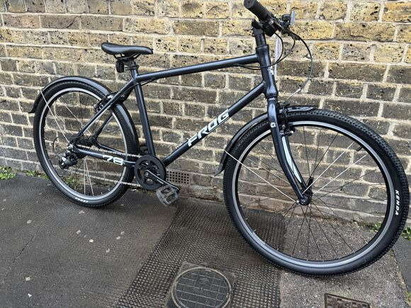 SECOND HAND Frog 78 Dark Grey click to zoom image