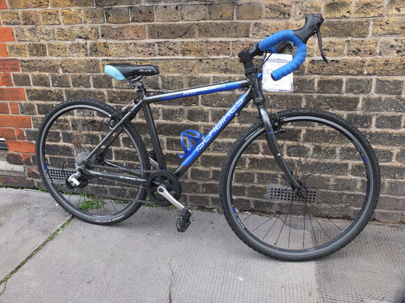 SECOND HAND Islabike Luath 26 click to zoom image