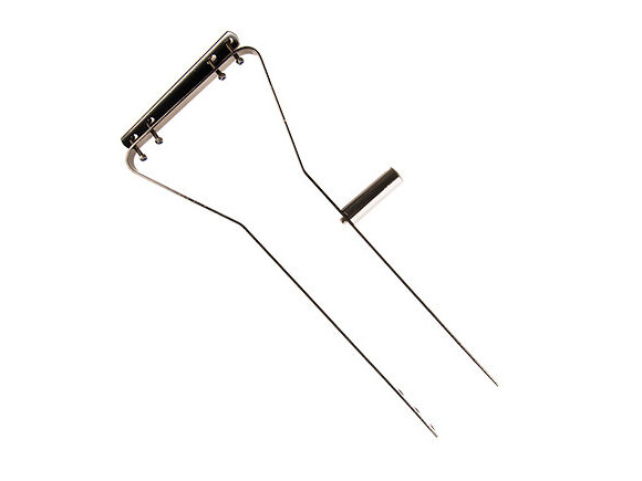 ADIE Wicker Adjustable Metal Basket Support click to zoom image